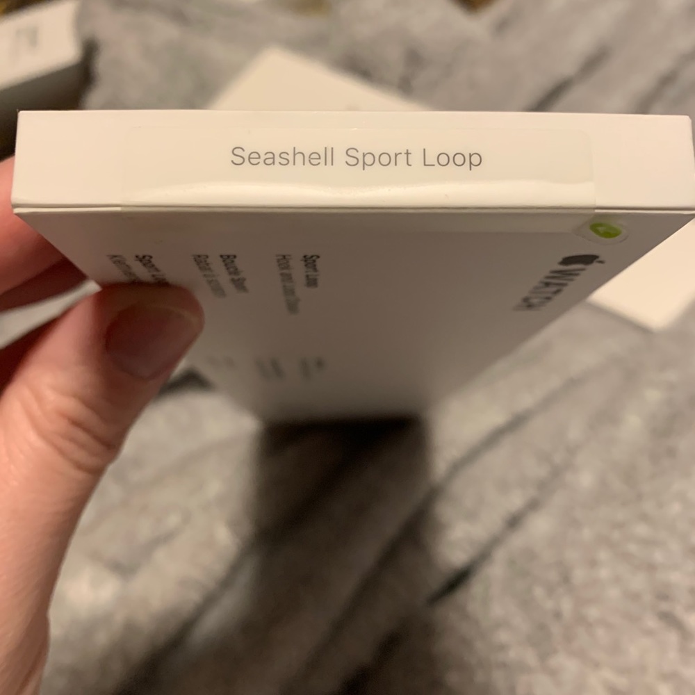 Apple Watch 44mm Seashell Sport Loop